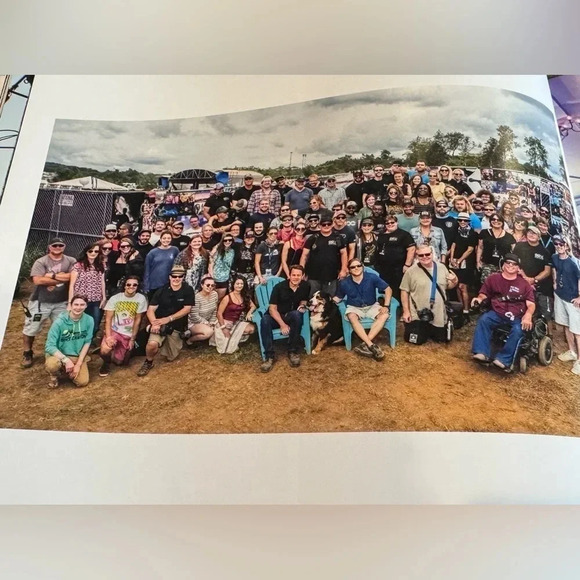 New Unopened Lockn' Music Festival Book - Volume 3 2017/2018 - Picture 5 of 6